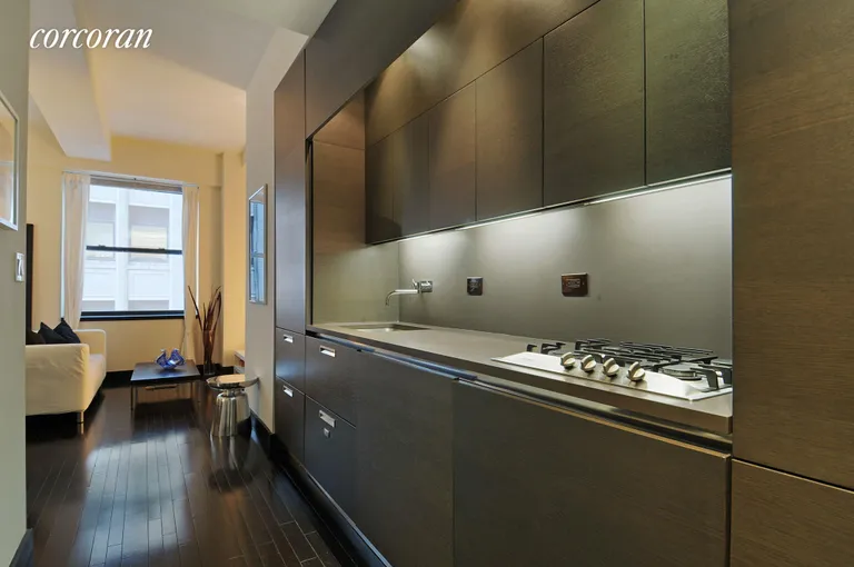 New York City Real Estate | View 20 Pine Street, 1109 | room 2 | View 3