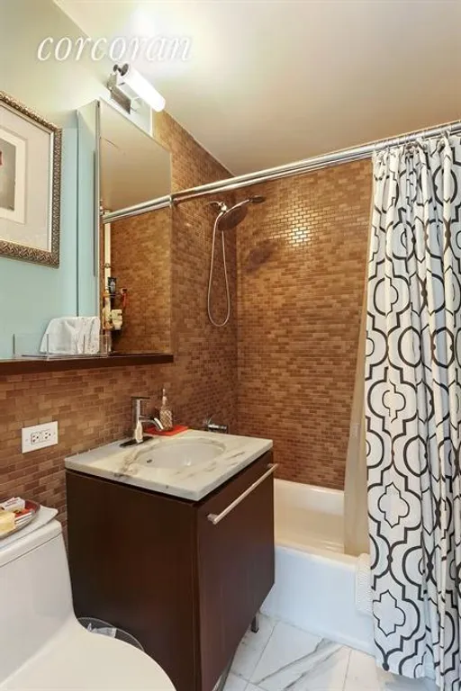 New York City Real Estate | View 100 West 93rd Street, 5C | Bathroom | View 6