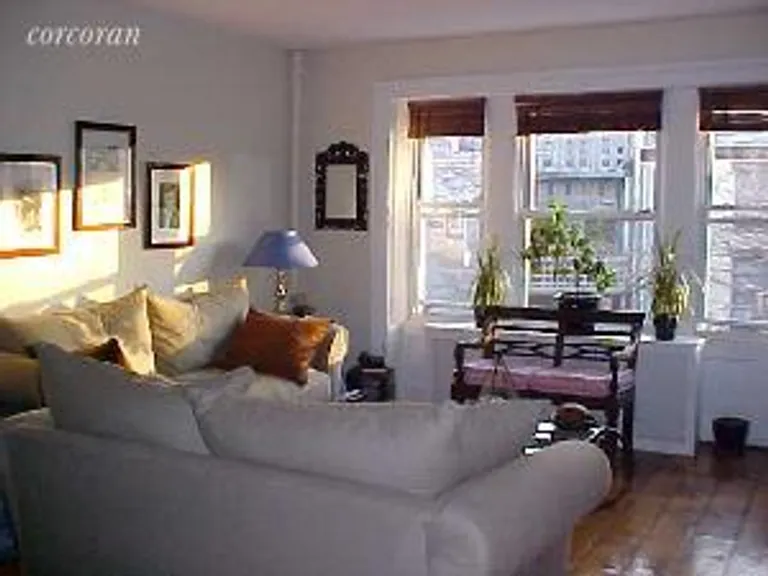 New York City Real Estate | View 122 State Street, 4 | 1.5 Beds, 1 Bath | View 1
