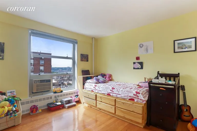 New York City Real Estate | View 90 La Salle Street, 19A | 2nd Bedroom | View 4