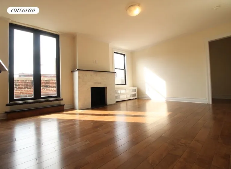 New York City Real Estate | View 173 West 78th Street, PHB | Living Room | View 2