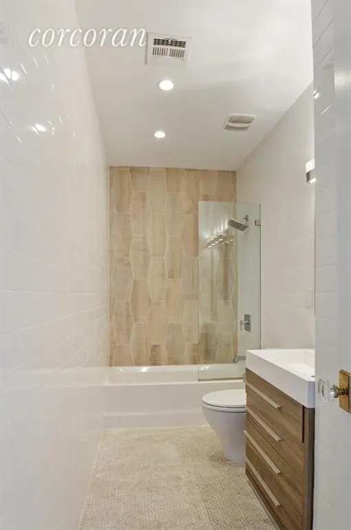New York City Real Estate | View 459 Franklin Avenue | Full bathroom | View 8