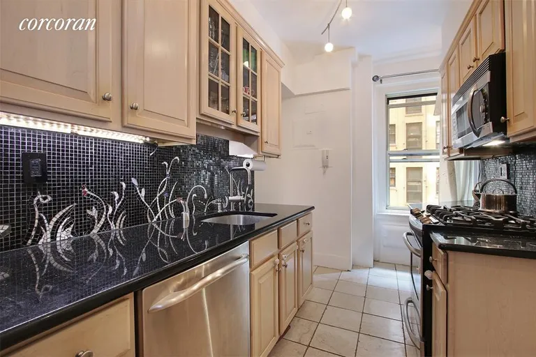 New York City Real Estate | View 419 East 57th Street, 6F | Kitchen | View 2