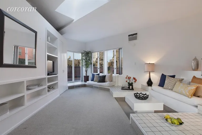 New York City Real Estate | View 120 West 70th Street, PH A/B | Living Room | View 2