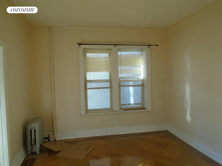 New York City Real Estate | View 207 East 52nd Street, 1 | room 6 | View 7
