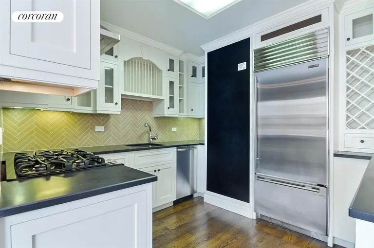 New York City Real Estate | View 15 West 72Nd Street, 12-V | Kitchen | View 3
