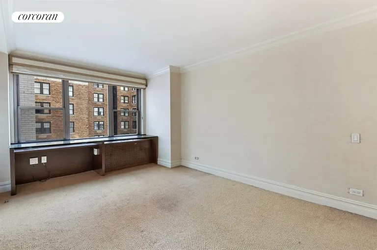 New York City Real Estate | View 15 West 72Nd Street, 12-V | Bedroom | View 4