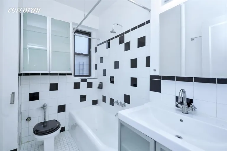 New York City Real Estate | View 860 West 181st Street, 9 | Bathroom | View 6