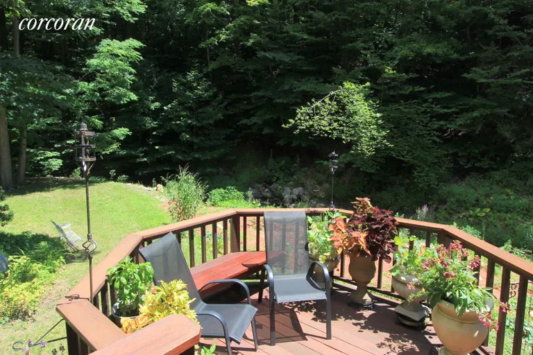 New York City Real Estate | View 870 Saw Mill River Rd | Deck | View 9