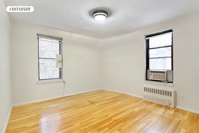 New York City Real Estate | View 208 East 70th Street, 2D | Bedroom | View 4