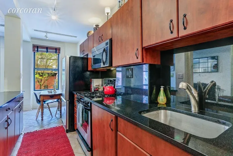 New York City Real Estate | View 8 Sidney Place, 3 | room 1 | View 2