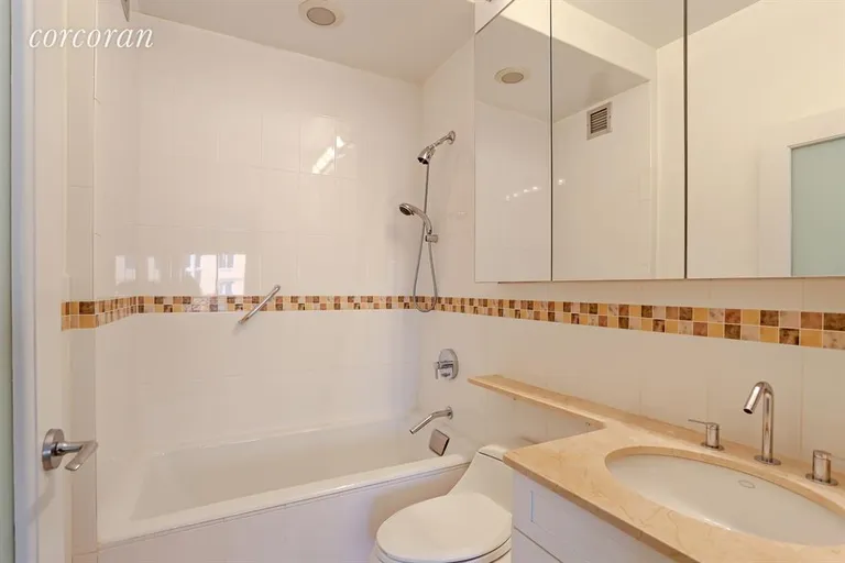 New York City Real Estate | View 167 East 61st Street, 8A | Bathroom | View 7