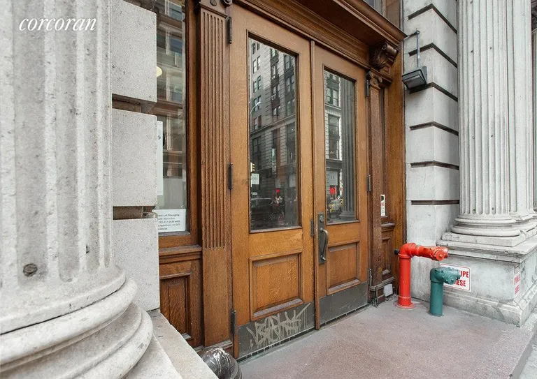 New York City Real Estate | View 565 Broadway, 5W | 565 Broadway Building Entry | View 14