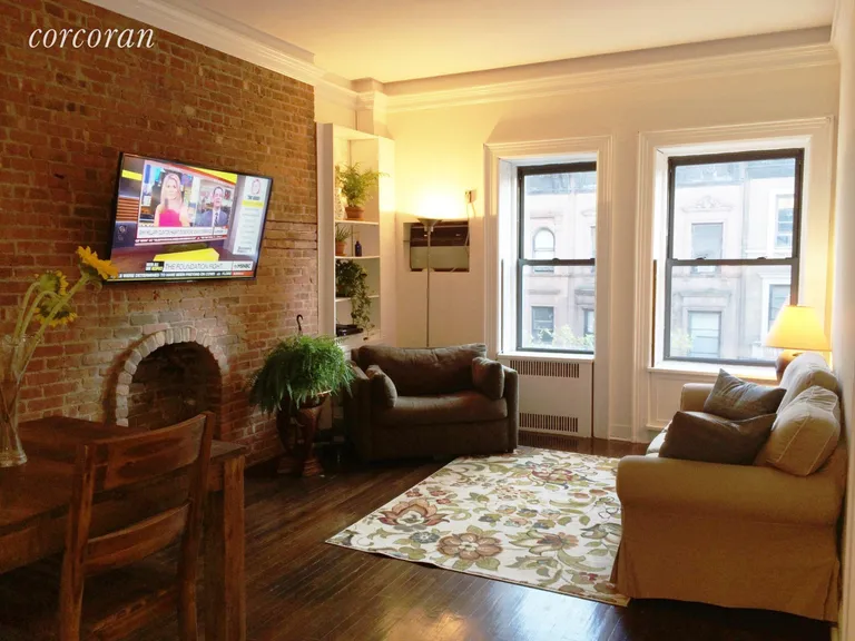 New York City Real Estate | View 31 West 69th Street, 4-A | 1 Bed, 1 Bath | View 1