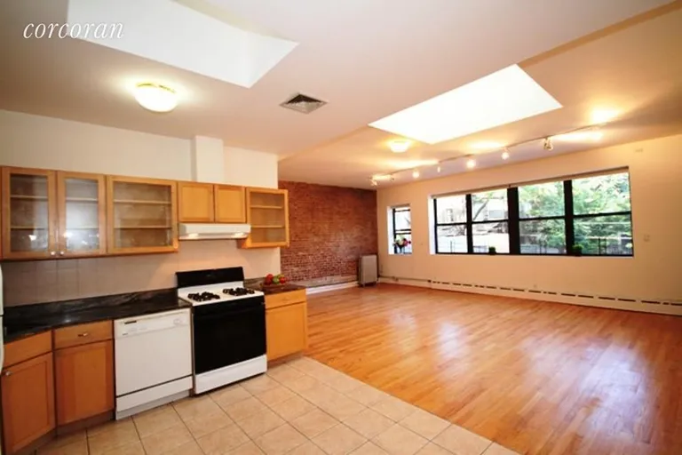 New York City Real Estate | View 195 Waverly Avenue, 2 | room 2 | View 3
