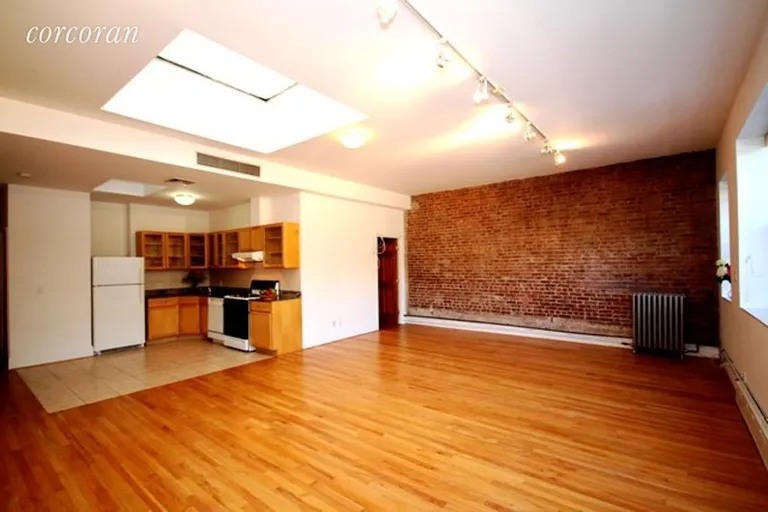 New York City Real Estate | View 195 Waverly Avenue, 2 | room 3 | View 4