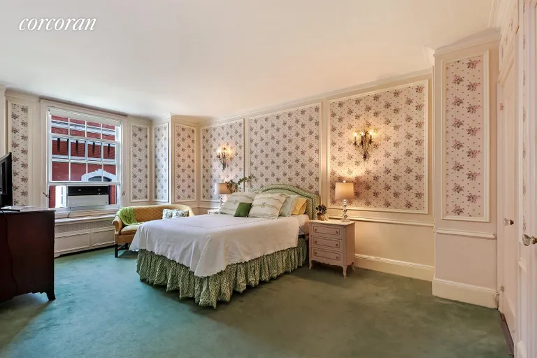 New York City Real Estate | View 655 Park Avenue, 5E | Master Bedroom | View 4