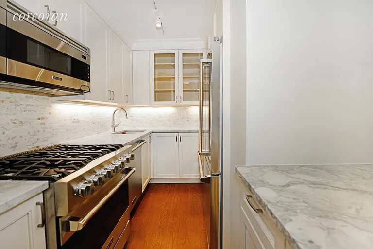 New York City Real Estate | View 575 Main Street, 1208 | 1 Bed, 1 Bath | View 1