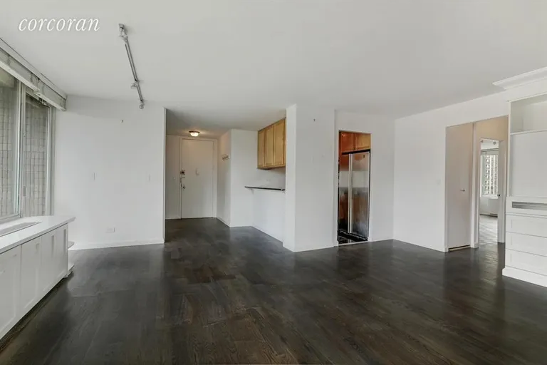 New York City Real Estate | View 404 East 79th Street, 7G | Living Room | View 2