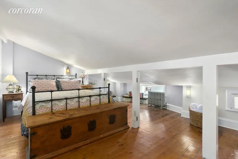 New York City Real Estate | View 19 7th Avenue, 4 | Spacious sleeping area | View 3
