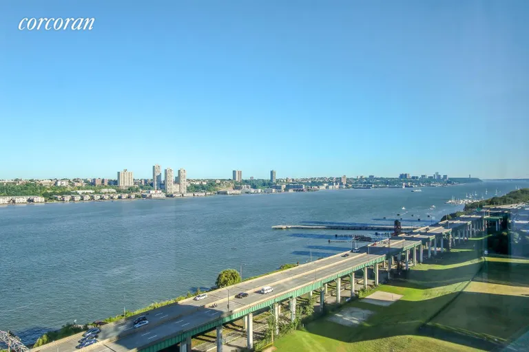 New York City Real Estate | View 80 Riverside Boulevard, 19D | Spectacular River Views | View 6