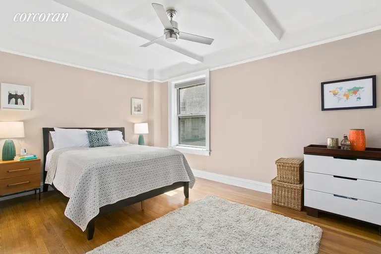 New York City Real Estate | View 250 West 94th Street, 5K | 4 | View 3
