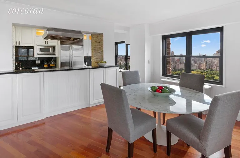 New York City Real Estate | View 20 West 64th Street, 37D | Dining | View 2