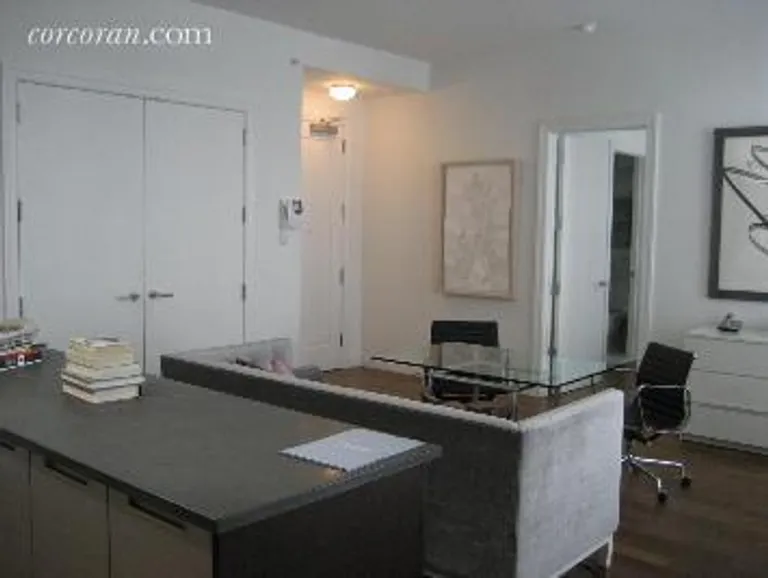 New York City Real Estate | View 225 Fifth Avenue, 8T | room 1 | View 2