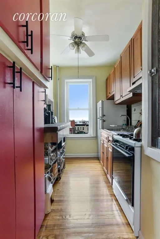 New York City Real Estate | View 521 41st Street, D2 | Kitchen | View 2
