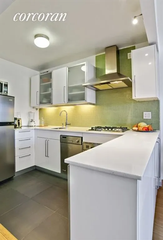 New York City Real Estate | View 185 Hall Street, 811 | Kitchen | View 3
