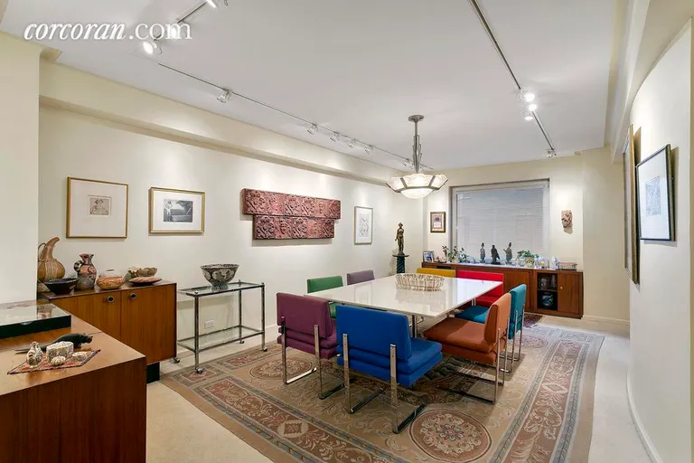 New York City Real Estate | View 880 Fifth Avenue, 3E | Formal Dining Room | View 2