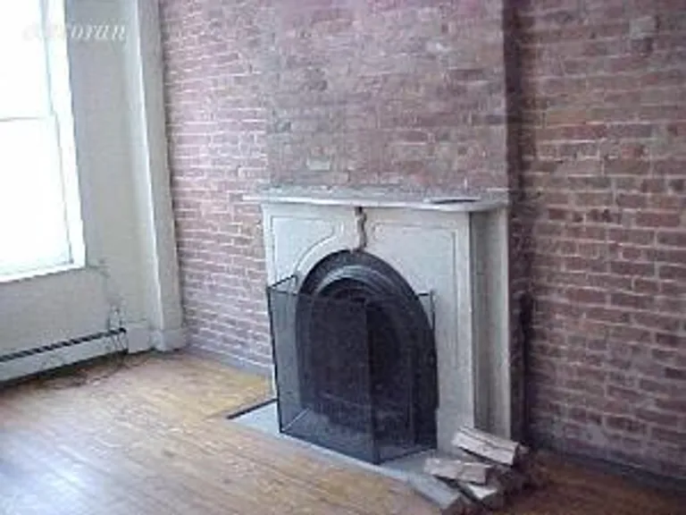 New York City Real Estate | View 32 Hicks Street, 2 | 3 Beds, 1 Bath | View 1