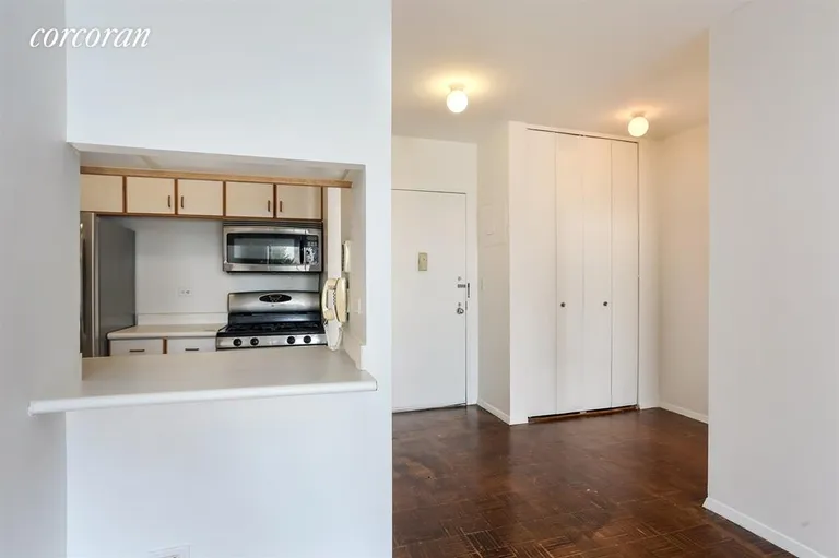 New York City Real Estate | View 380 Rector Place, 3P | Kitchen / Dining Room | View 4