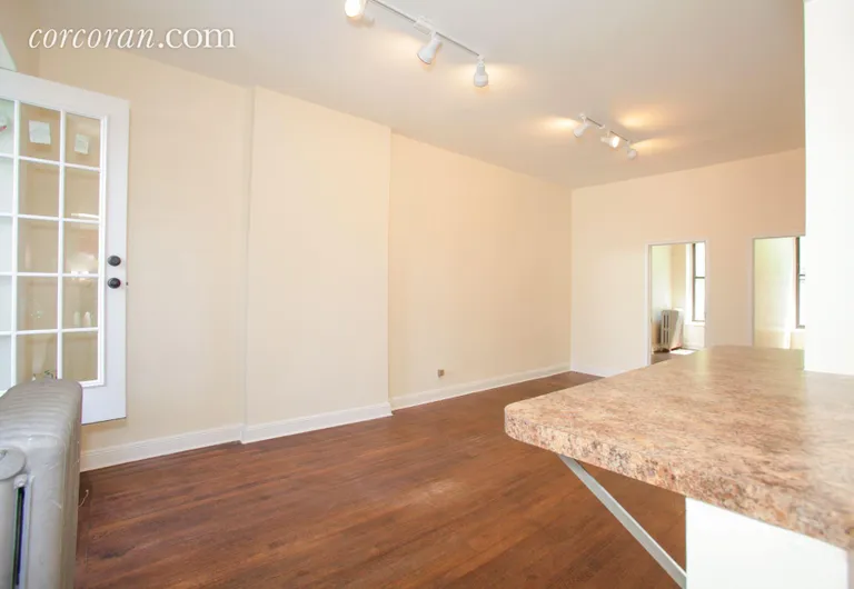 New York City Real Estate | View 374 Court Street, 2 | room 3 | View 4