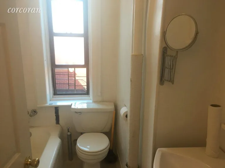 New York City Real Estate | View 703 Carroll Street, 4L | room 13 | View 14