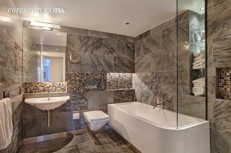 New York City Real Estate | View 880 Fifth Avenue, 7C | Master Bath with soaking tub and separate shower | View 7