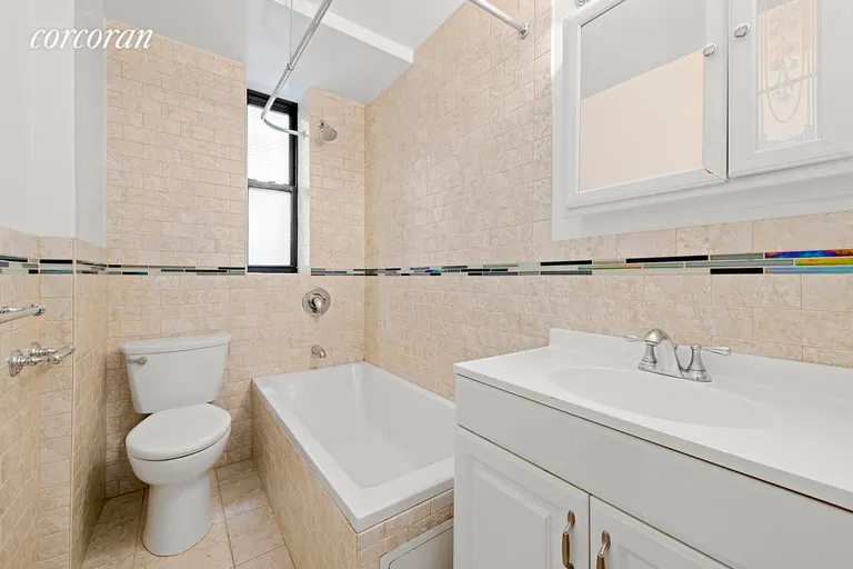 New York City Real Estate | View 29 West 65th Street, 3C | 4 | View 4
