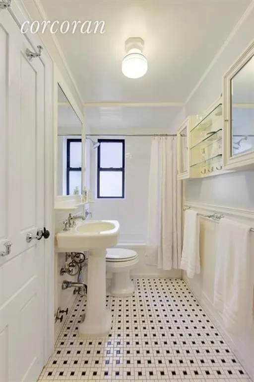 New York City Real Estate | View 560 Dean Street, 3R | Bathroom | View 7