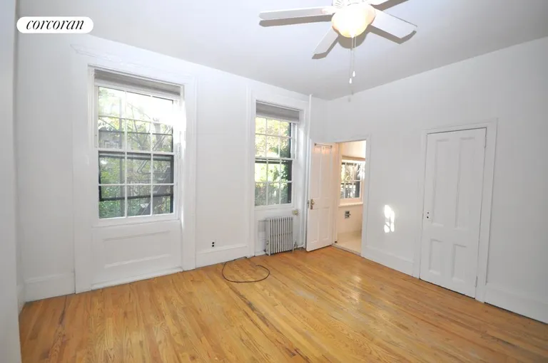 New York City Real Estate | View 42 Willow Place, Garden | room 2 | View 3