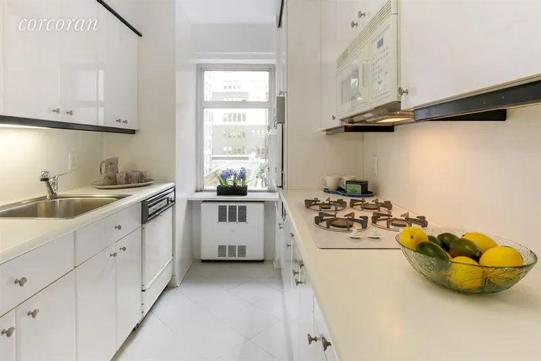 New York City Real Estate | View 200 East 57th Street, 5F | Kitchen | View 3