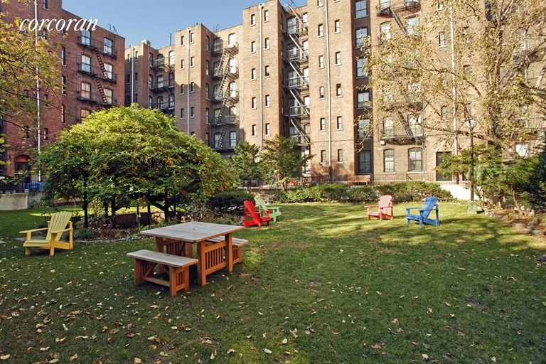New York City Real Estate | View 431 Hicks Street, 3K | Sunny Private Courtyard for Residents  | View 6