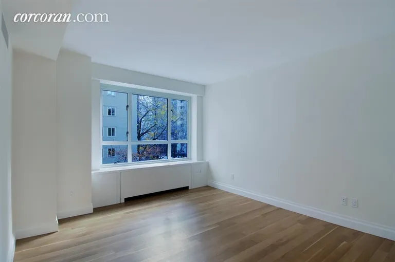 New York City Real Estate | View 200 East 66th Street, B404 | Master Bedroom | View 5