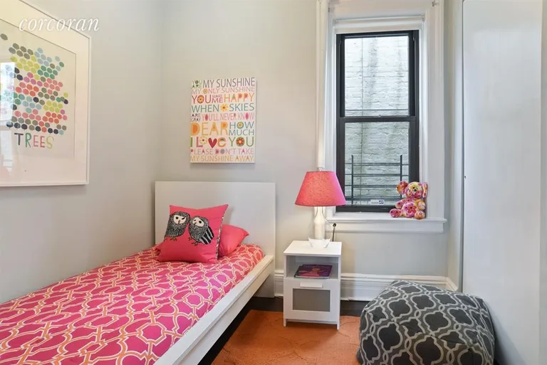 New York City Real Estate | View 144 Garfield Place, 4L | Bedroom | View 8
