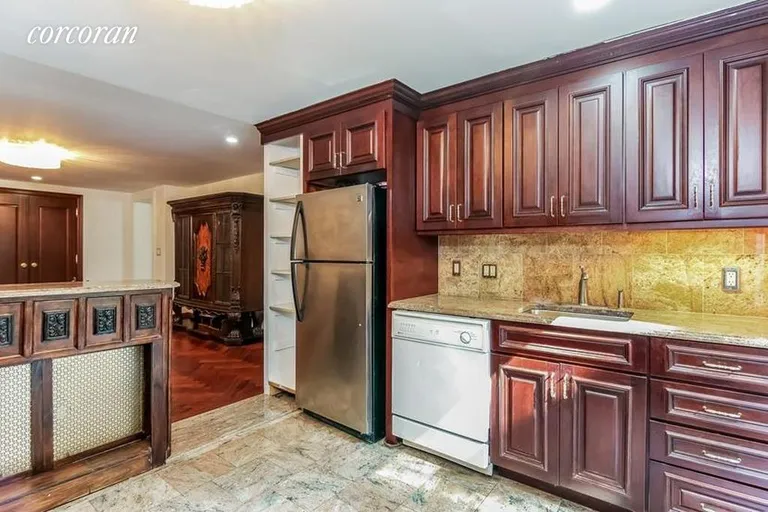 New York City Real Estate | View 111 South Elliott Place, GARDEN | Well Appointed Kitchen | View 5