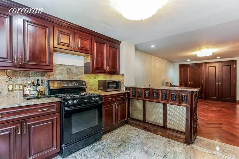 New York City Real Estate | View 111 South Elliott Place, GARDEN | Great Cabinet Space in Kitchen | View 6
