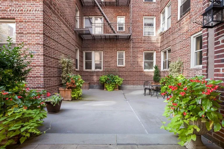 New York City Real Estate | View 59-11 Queens Boulevard, 2F | Courtyard | View 7