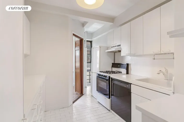 New York City Real Estate | View 130 8th Avenue, 4F | Kitchen | View 3