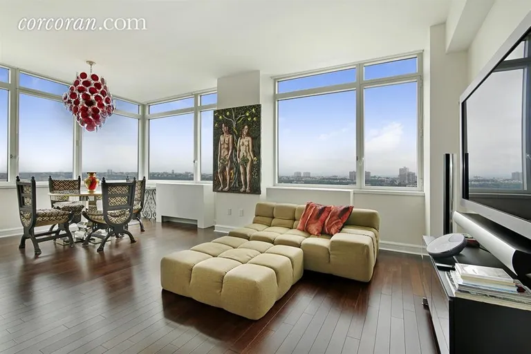 New York City Real Estate | View 100 Riverside Boulevard, 28D | 3 Beds, 3 Baths | View 1