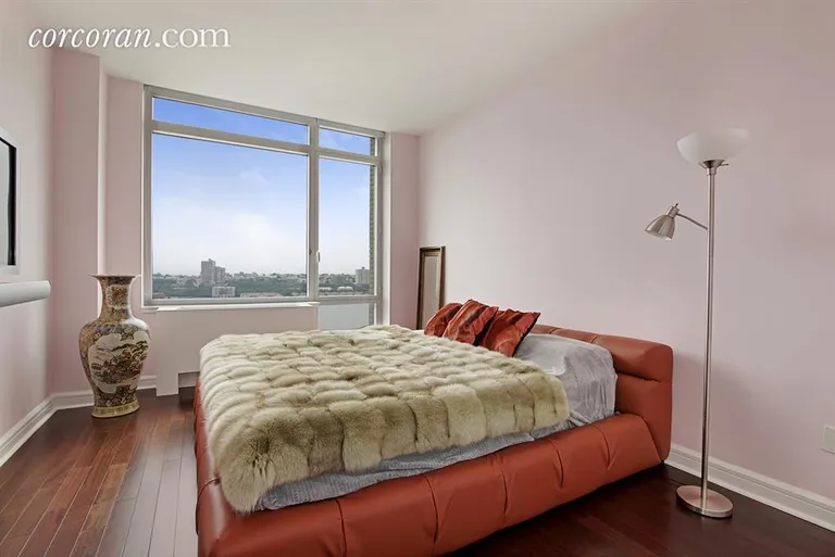 New York City Real Estate | View 100 Riverside Boulevard, 28D | room 2 | View 3