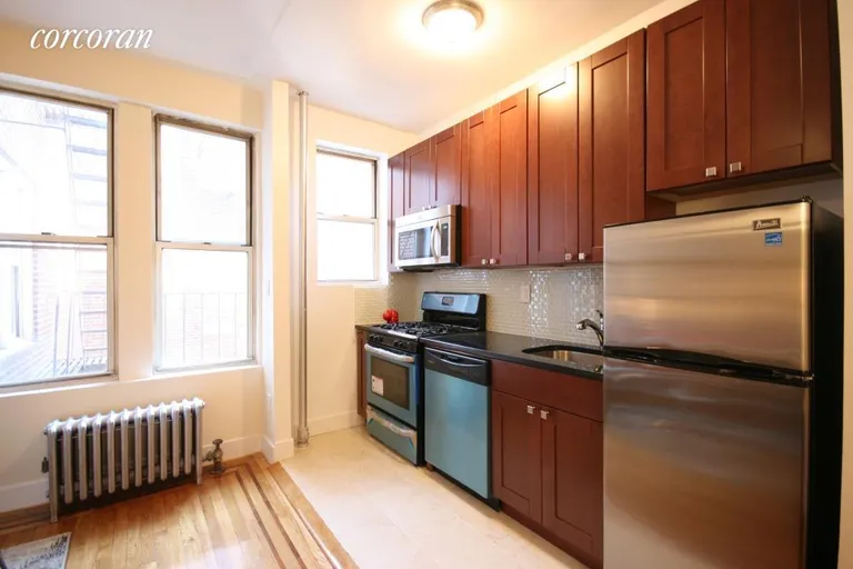 New York City Real Estate | View 59-11 Queens Boulevard, 5P | room 1 | View 2